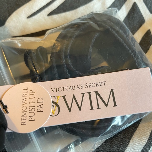 Victoria’s Secret Swim Bandeau - Picture 3 of 4